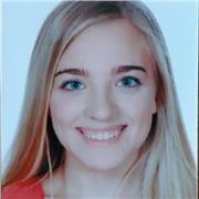 Universitaria di 19 anni impartisce lezioni di diverse materie quali Inglese, Francese, Spagnolo, Italiano, Storia